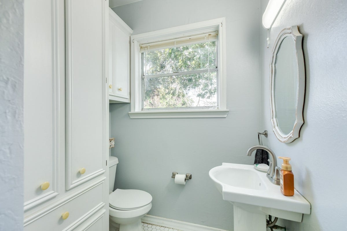 206 S 15th Street, West Columbia, TX 77486 206 S 15th Street, West Columbia, TX 77486