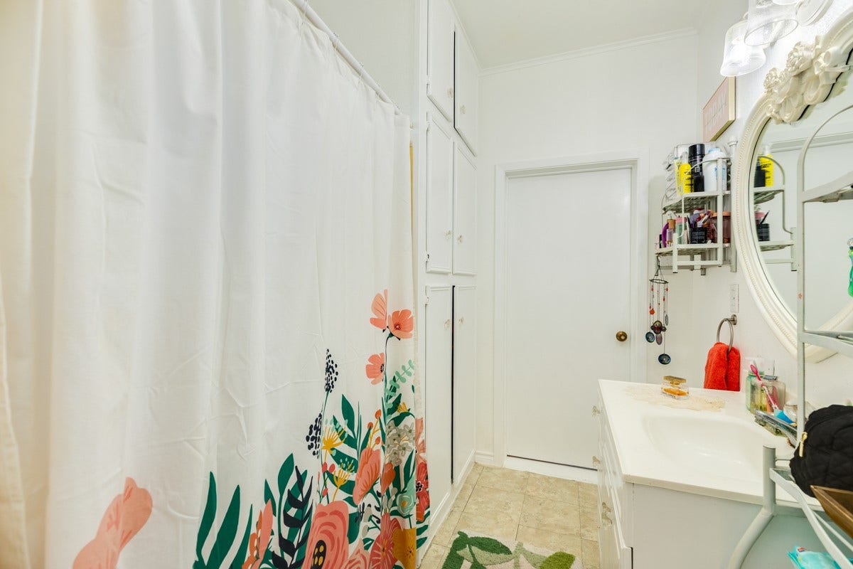 206 S 15th Street, West Columbia, TX 77486 206 S 15th Street, West Columbia, TX 77486