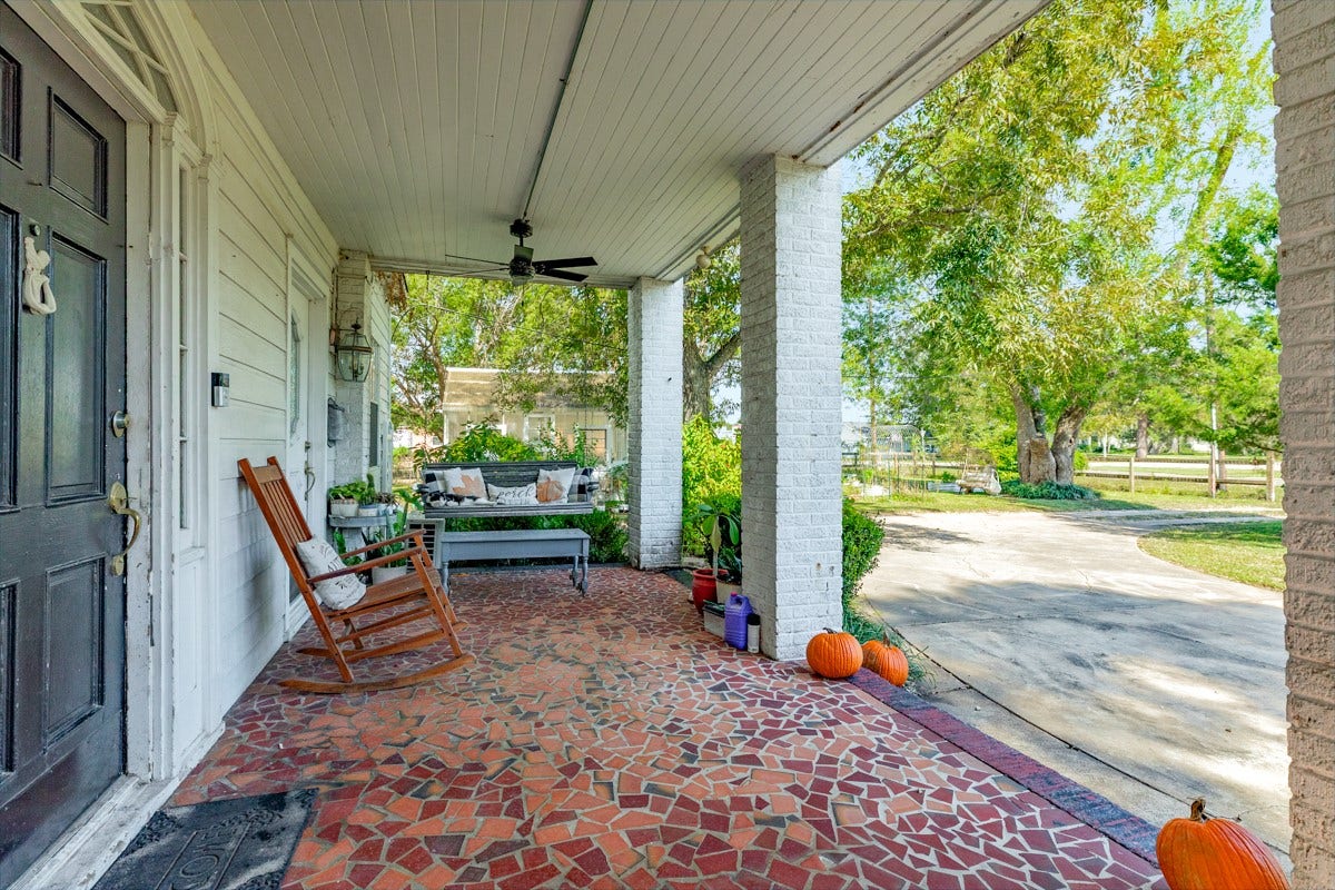 206 S 15th Street, West Columbia, TX 77486 206 S 15th Street, West Columbia, TX 77486