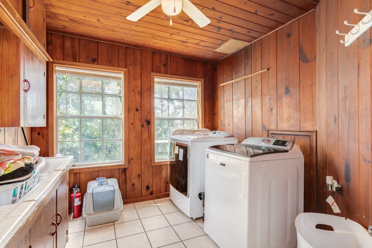 206 S 15th Street, West Columbia, TX 77486 206 S 15th Street, West Columbia, TX 77486