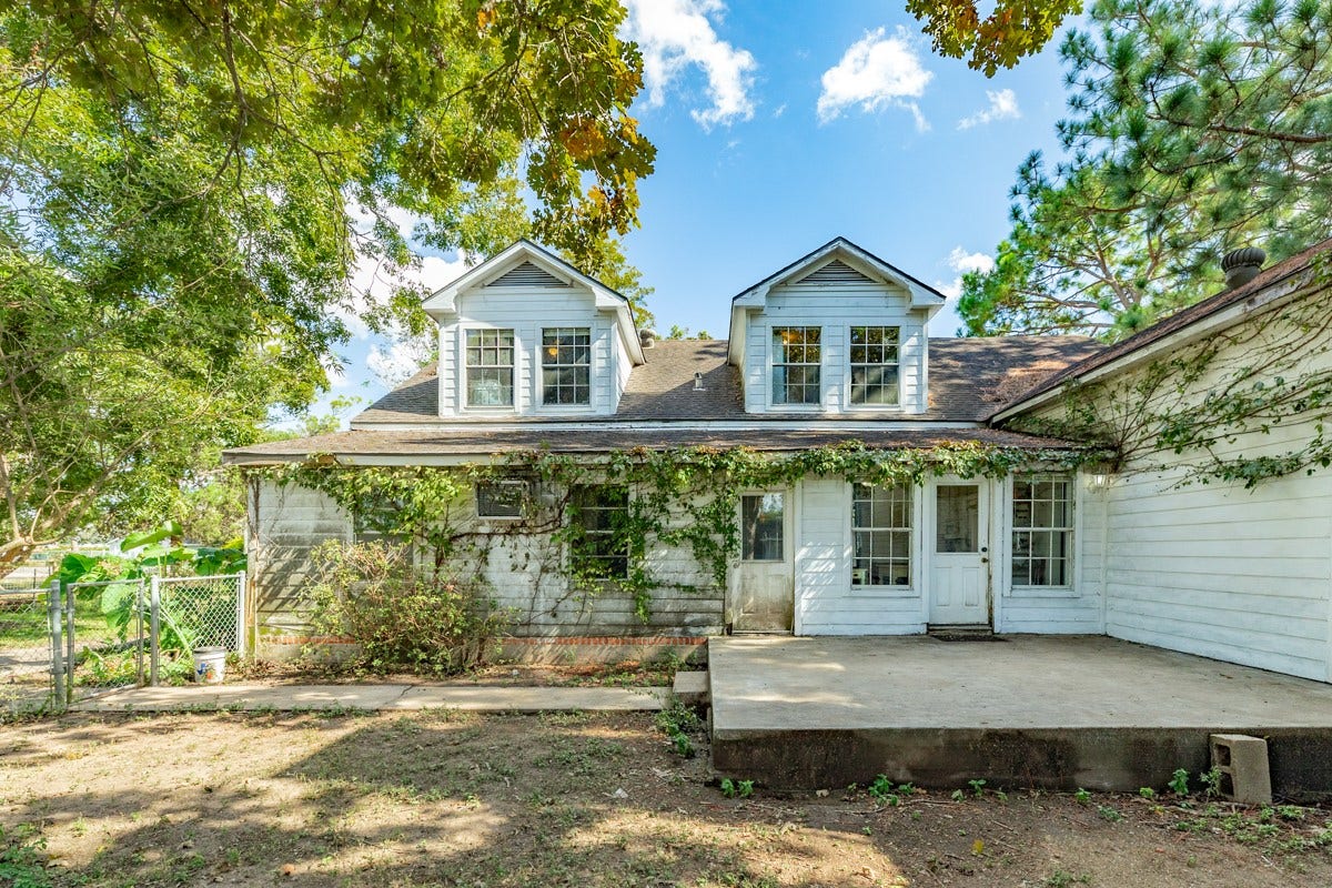206 S 15th Street, West Columbia, TX 77486 206 S 15th Street, West Columbia, TX 77486
