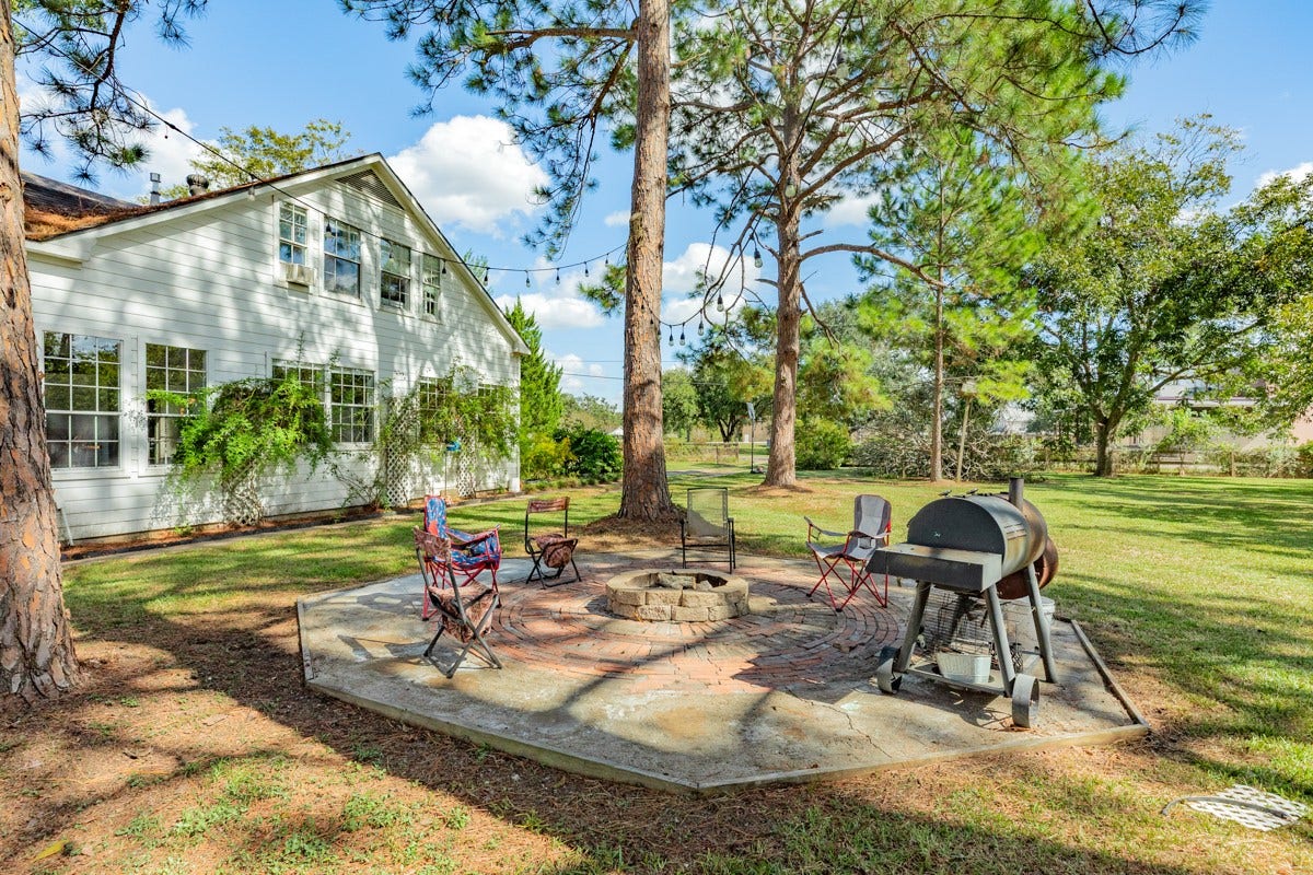 206 S 15th Street, West Columbia, TX 77486 206 S 15th Street, West Columbia, TX 77486