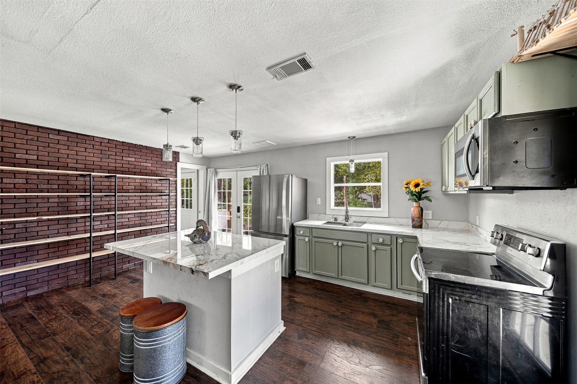 36576 Howell Road, Hempstead, TX 77445 Kitchen