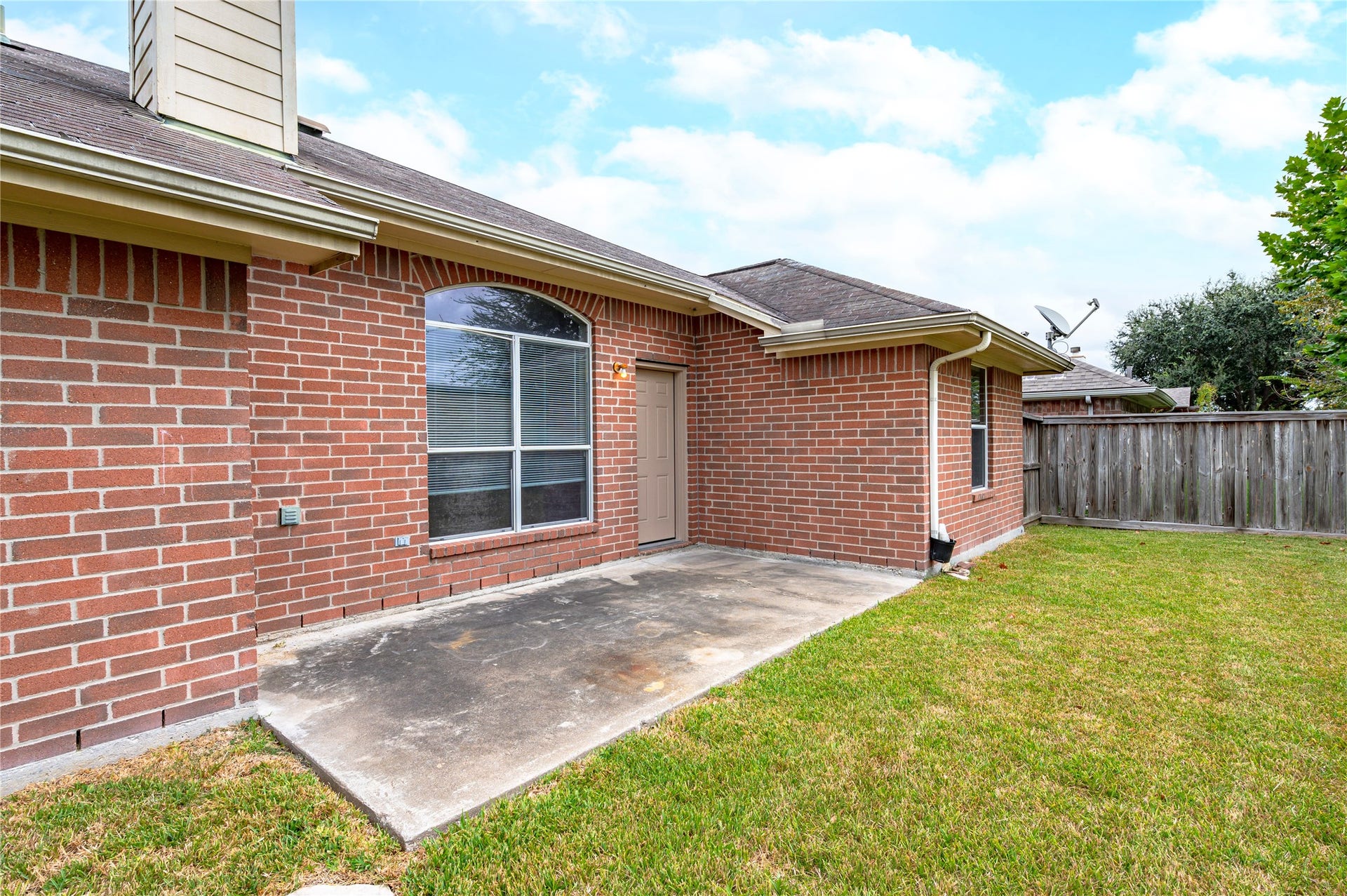 5010 Blanco Drive, Pearland, TX 77584 5010 Blanco Drive, Pearland, TX 77584