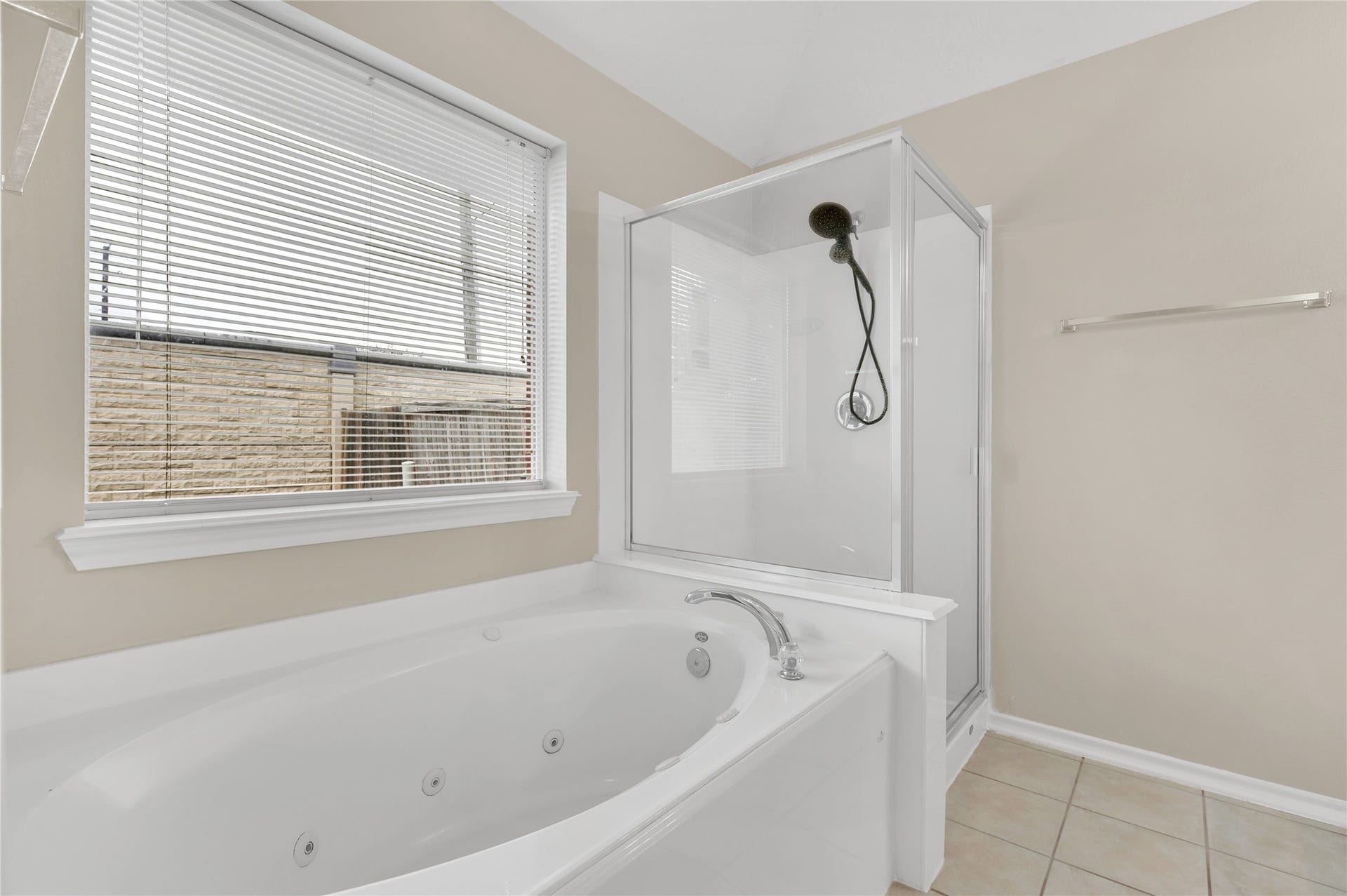 5010 Blanco Drive, Pearland, TX 77584 5010 Blanco Drive, Pearland, TX 77584