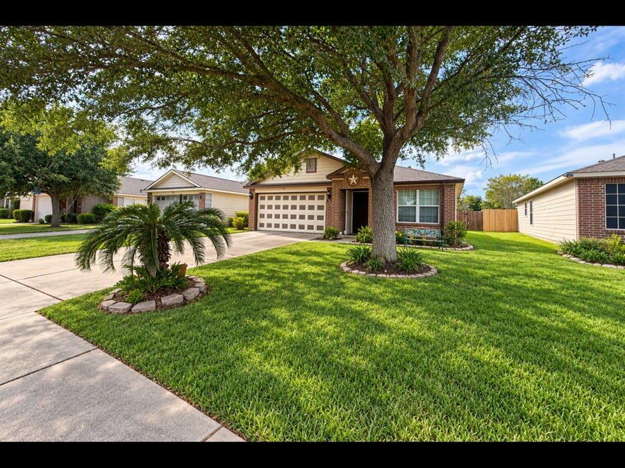 Property photo for 3910 Cloudbluff Lane, Richmond, TX