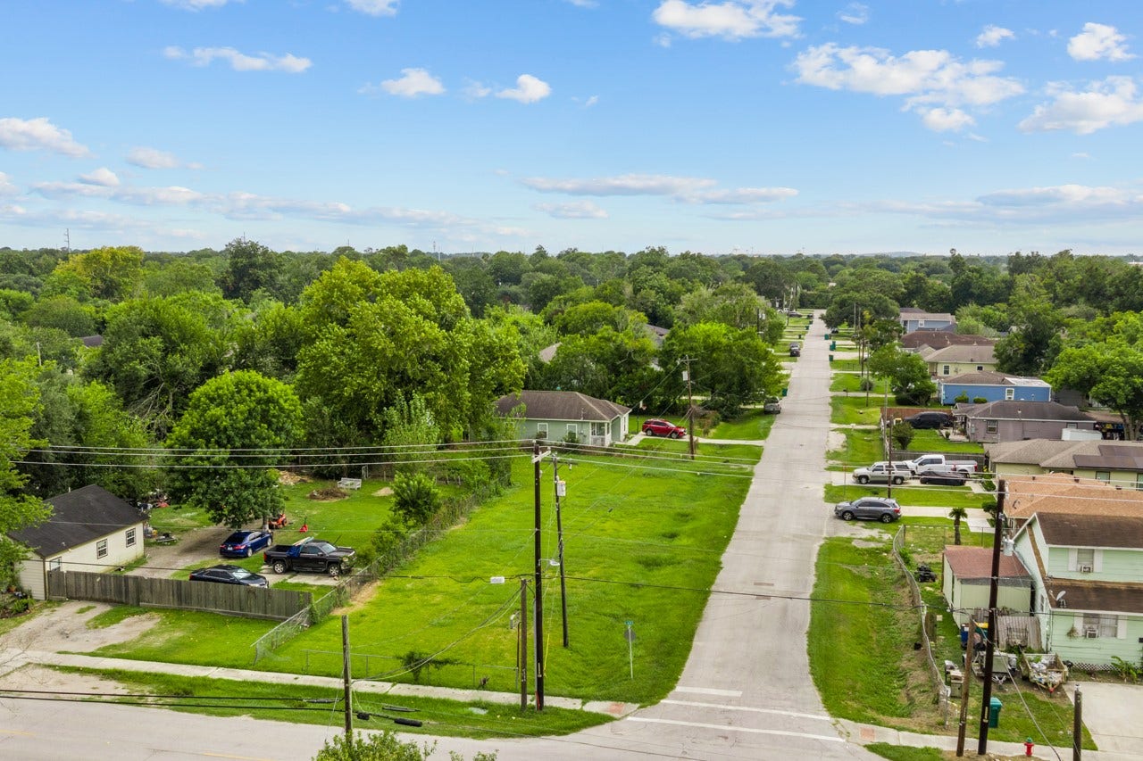 1905 Rosalee Street, La Marque, TX 77568 1905 Rosalee Street, La Marque, TX 77568