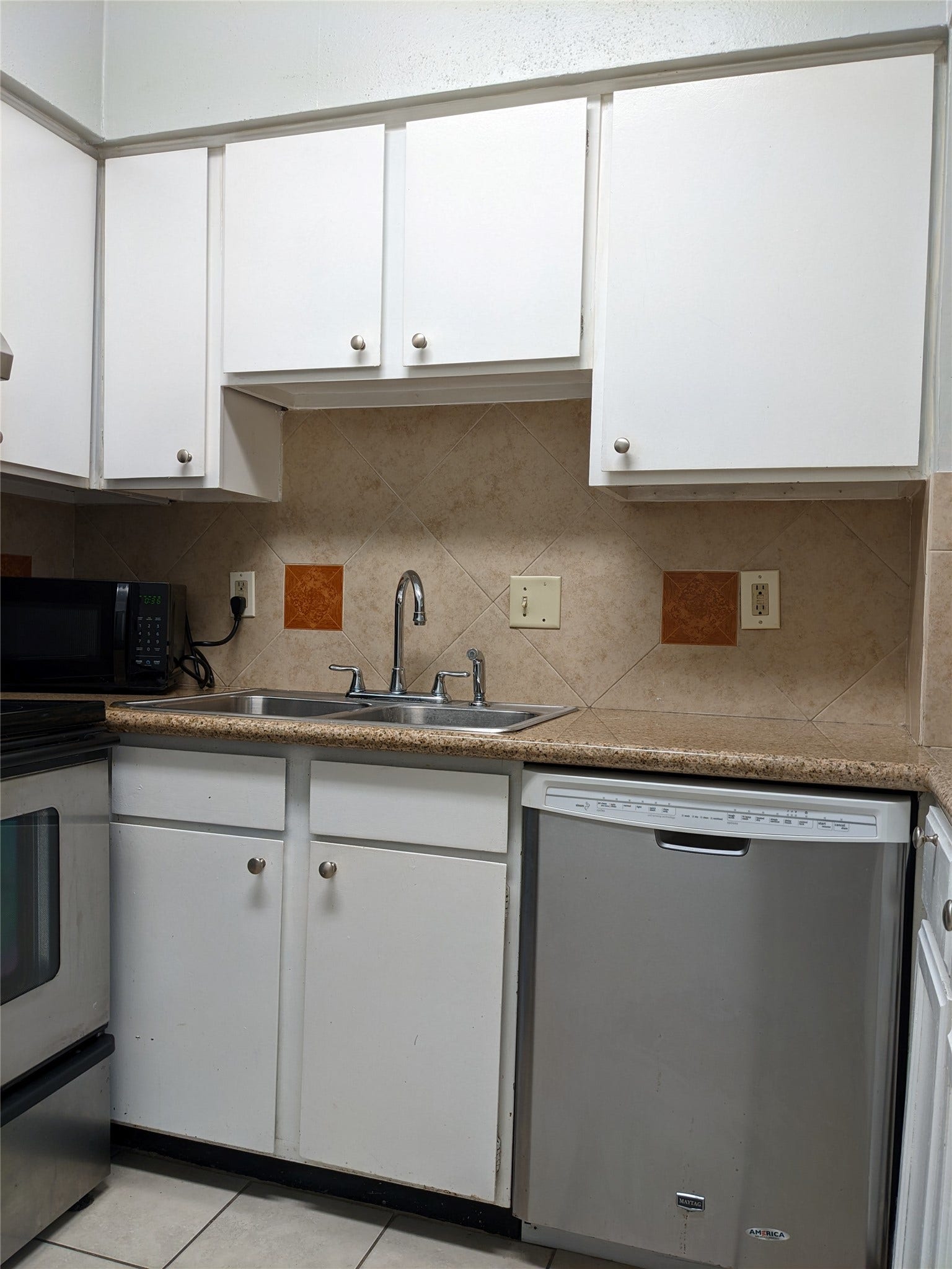 2100 Tanglewilde Street, #241, Houston, TX 77063 2100 Tanglewilde Street, #241, Houston, TX 77063
