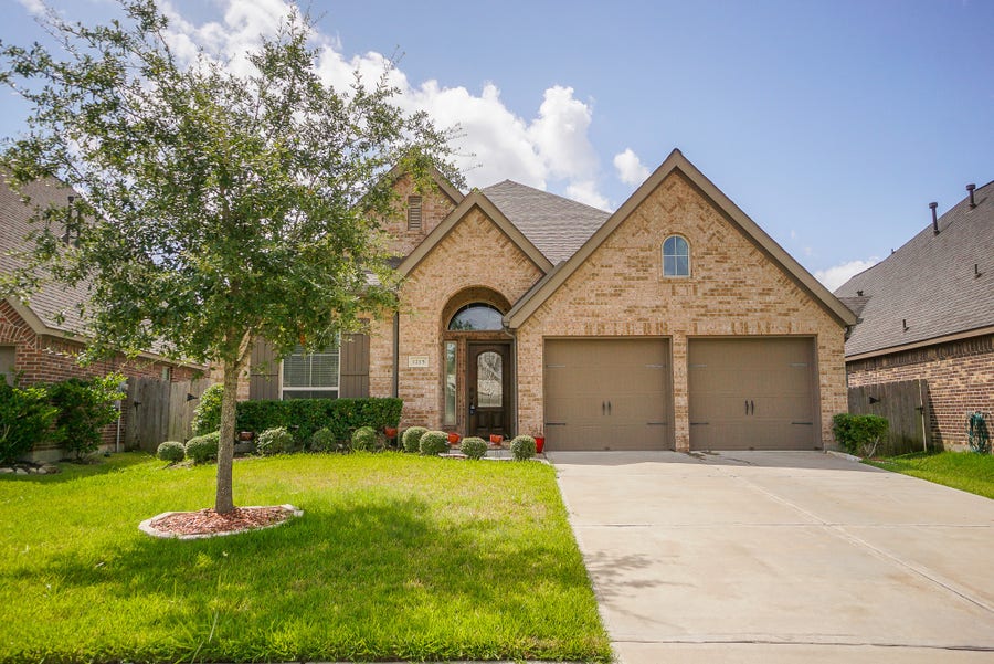 Property photo for 1215 Watercrest Park Lane, Rosenberg, TX