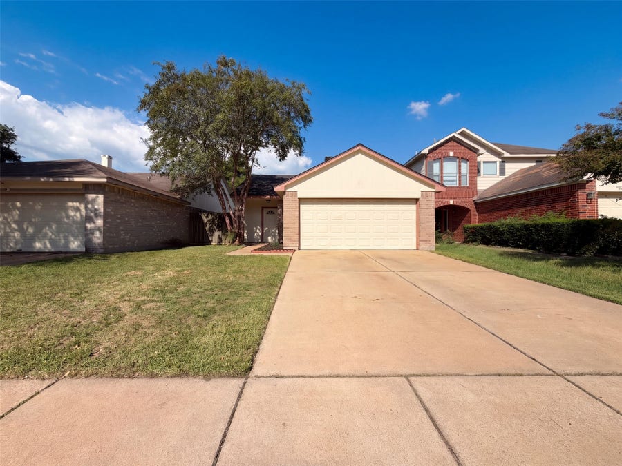 Property photo for 19858 Laurel Trail Drive, Cypress, TX