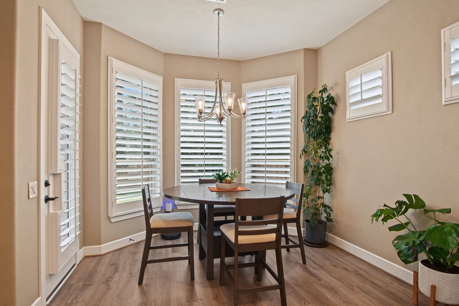 114 S Wild Petunia Trail, Montgomery, TX 77316 breakfast room