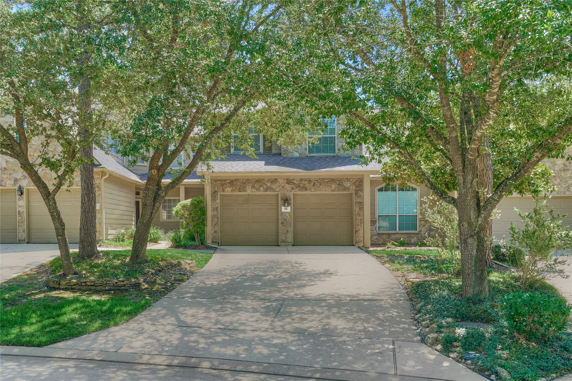 66 Valley Oaks Circle, The Woodlands, TX 77382 66 Valley Oaks Circle, The Woodlands, TX 77382