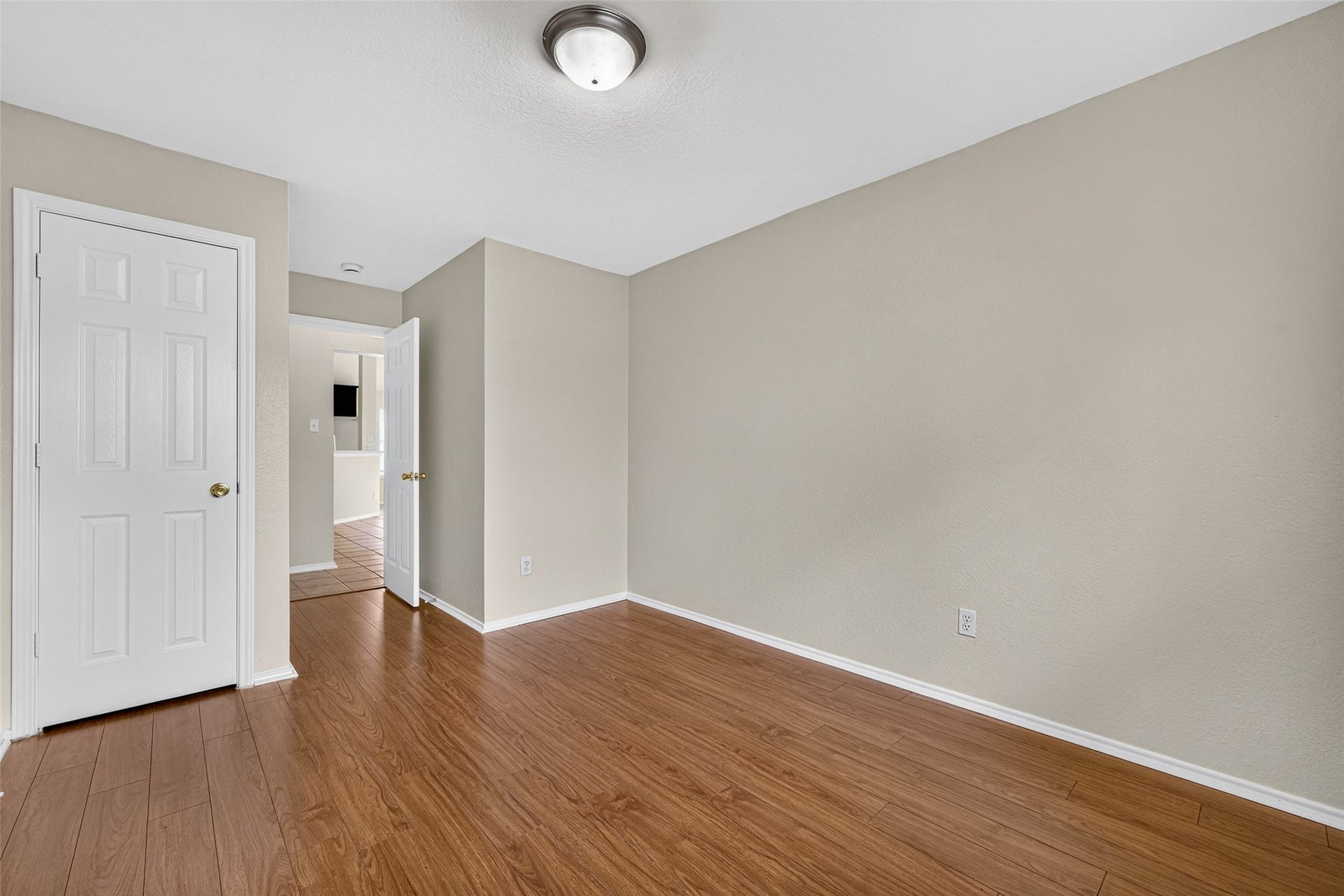 4903 Chappel Hill Drive, Missouri City, TX 77459 Second bedroom