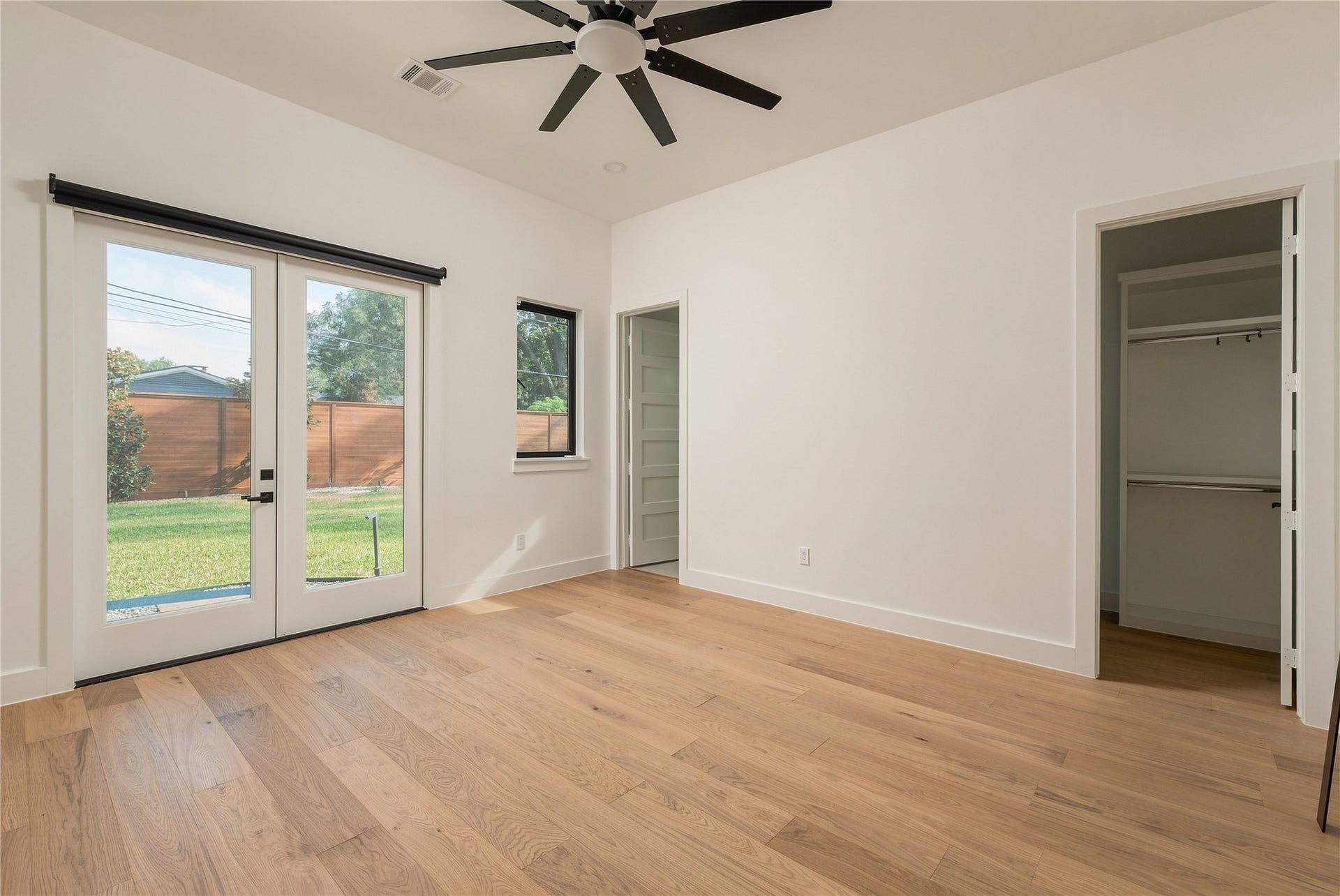 2510 Underwood Street, Houston, TX 77030 Bedroom 1