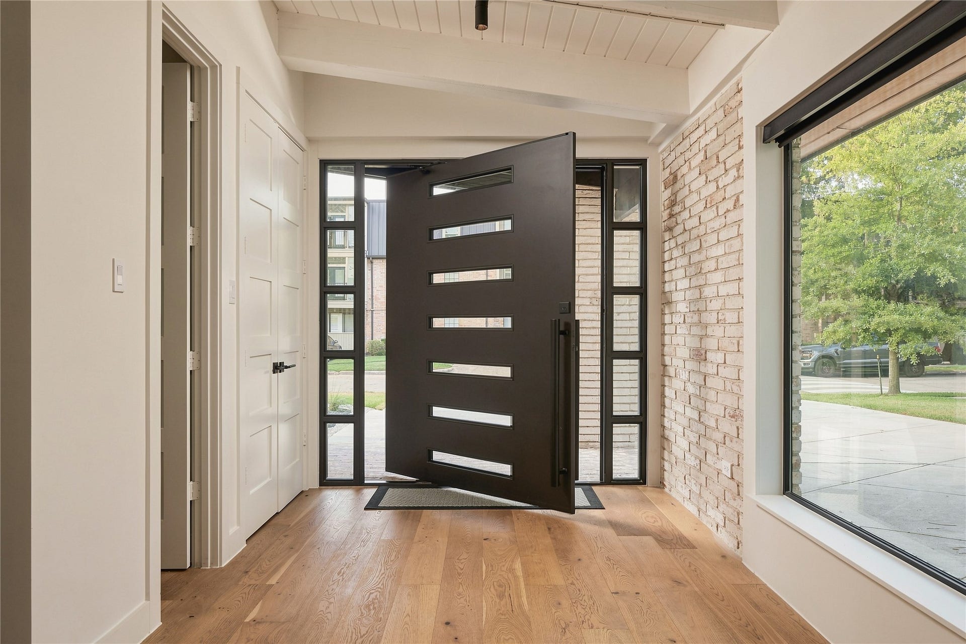 2510 Underwood Street, Houston, TX 77030 2510 Underwood Street, Houston, TX 77030