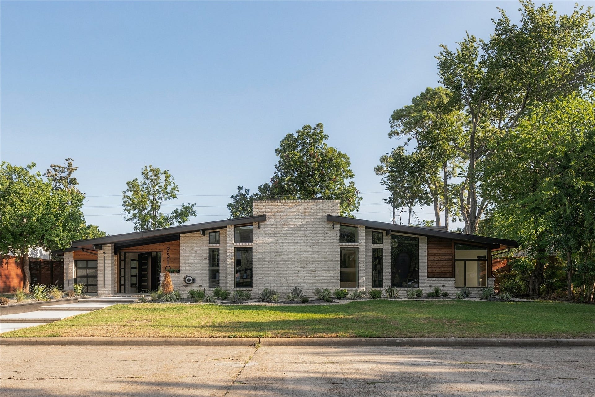 2510 Underwood Street, Houston, TX 77030 2510 Underwood Street, Houston, TX 77030
