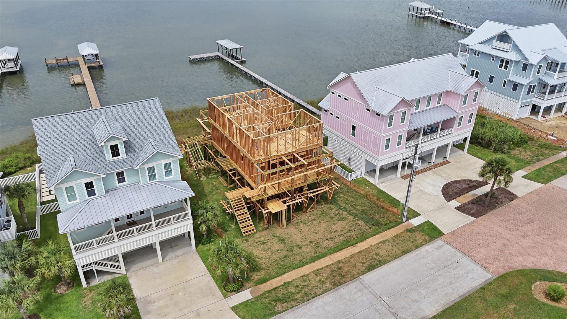 26702 Bay Water Drive, Galveston, TX 77554 Bonus flex space in this custom two story Alair-Galveston built home