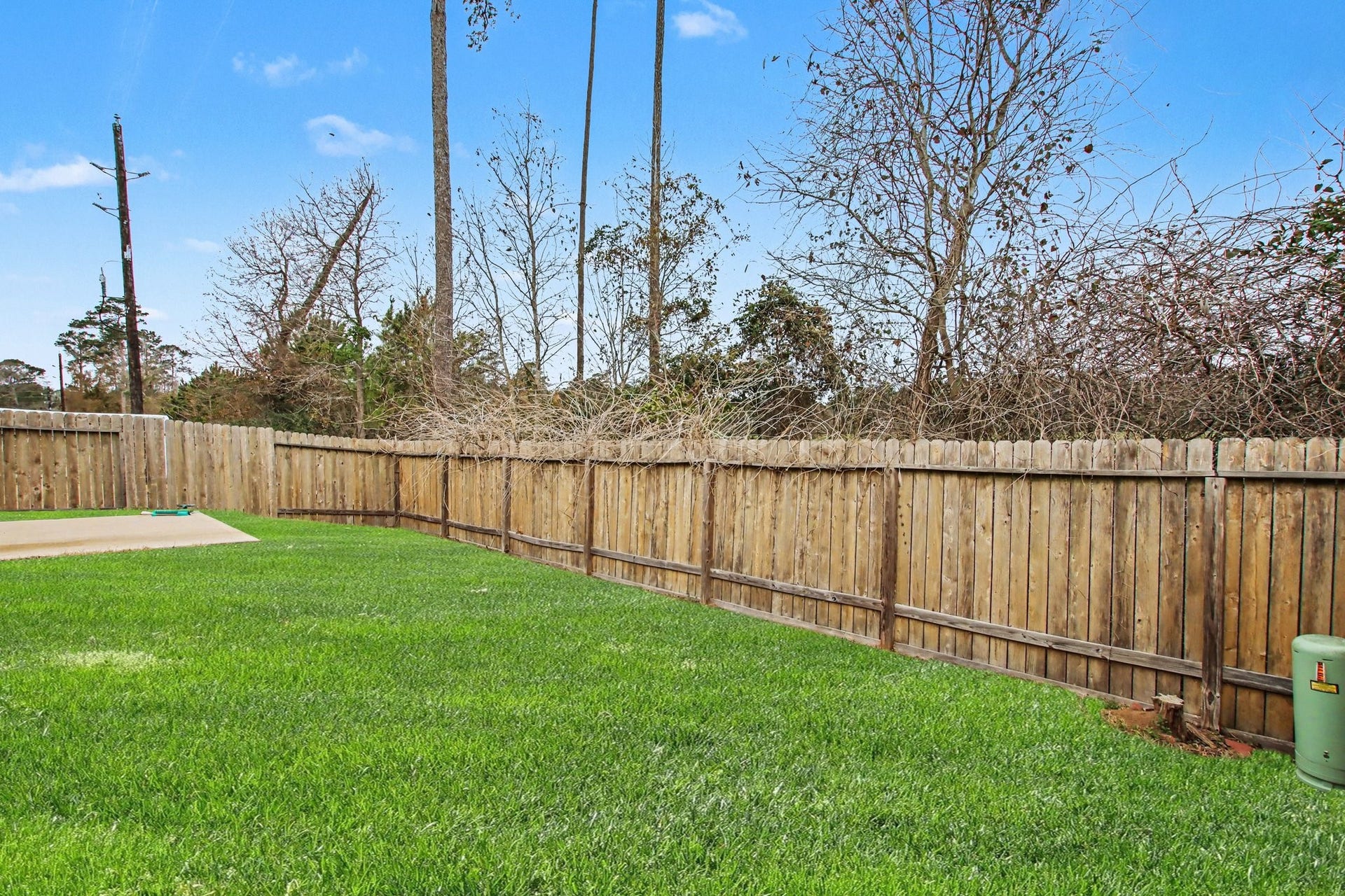 22622 Steel Blue Jaybird Drive, Hockley, TX 77447 Lots of backyard privacy! You won't have any backyard neighbors.
