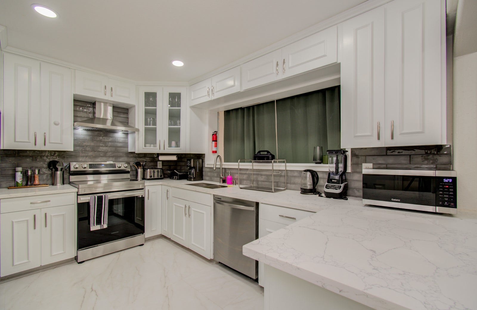 8623 Parasol Lane, Houston, TX 77064 8623 Parasol Lane, Houston, TX 77064