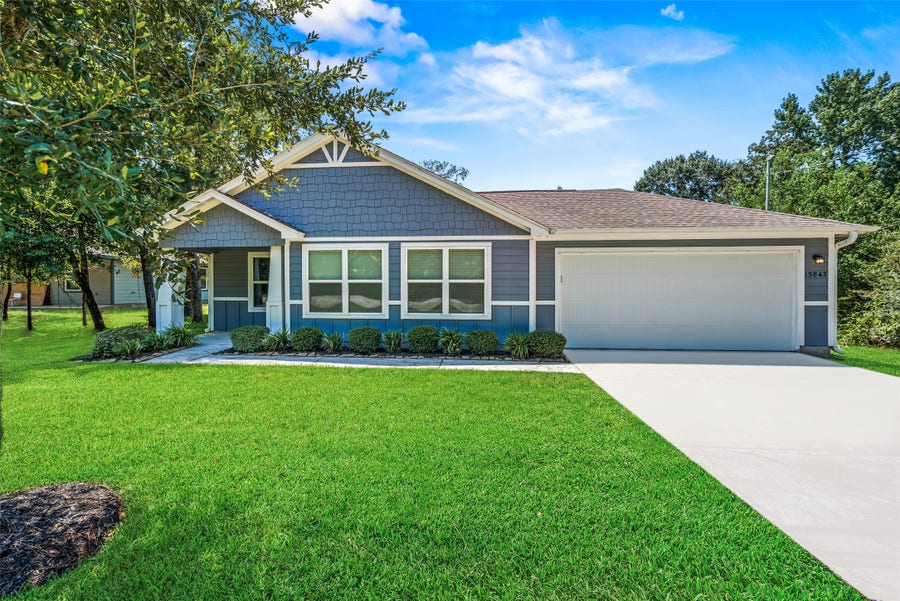 Property photo for 15843 Oak Drive, Montgomery, TX