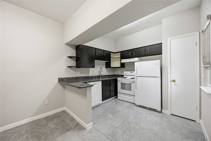 Property photo for 2100 Tanglewilde Street, #631, Houston, TX