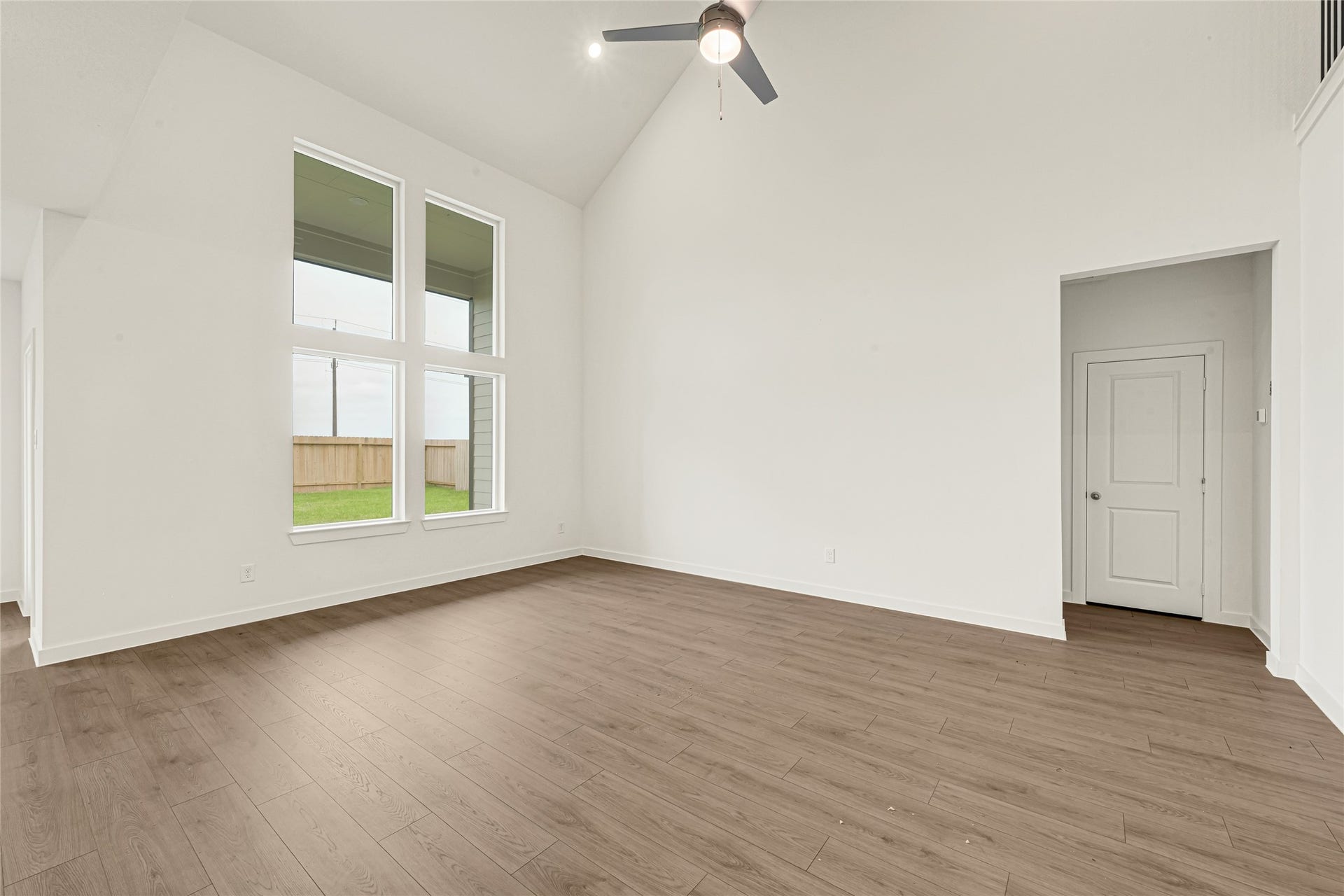 11111 Wild Senna Way, Needville, TX 77461 *Images and 3D tour are for illustration only and options may vary from home as built.