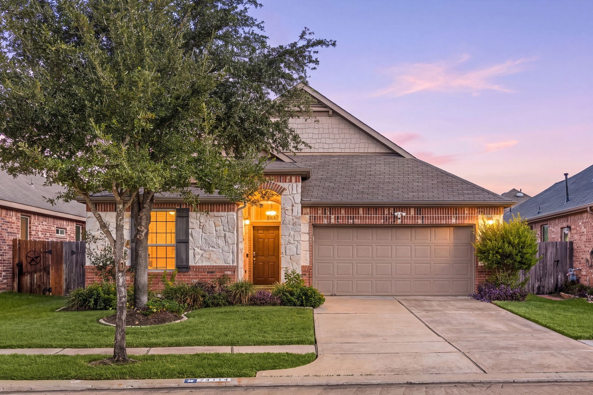24114 Buffalo Cove Lane, Katy, TX 77493 Thank you for viewing our listing. We'd love to show you this home! Call us today to schedule your private showing.
