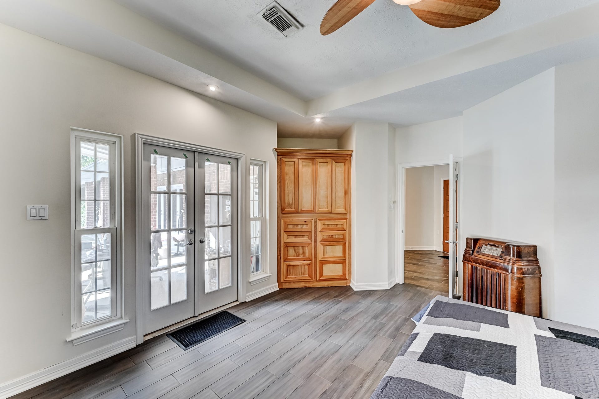 22623 Three Pines Drive, Hockley, TX 77447 Another view of the primary with back door leading to covered patio