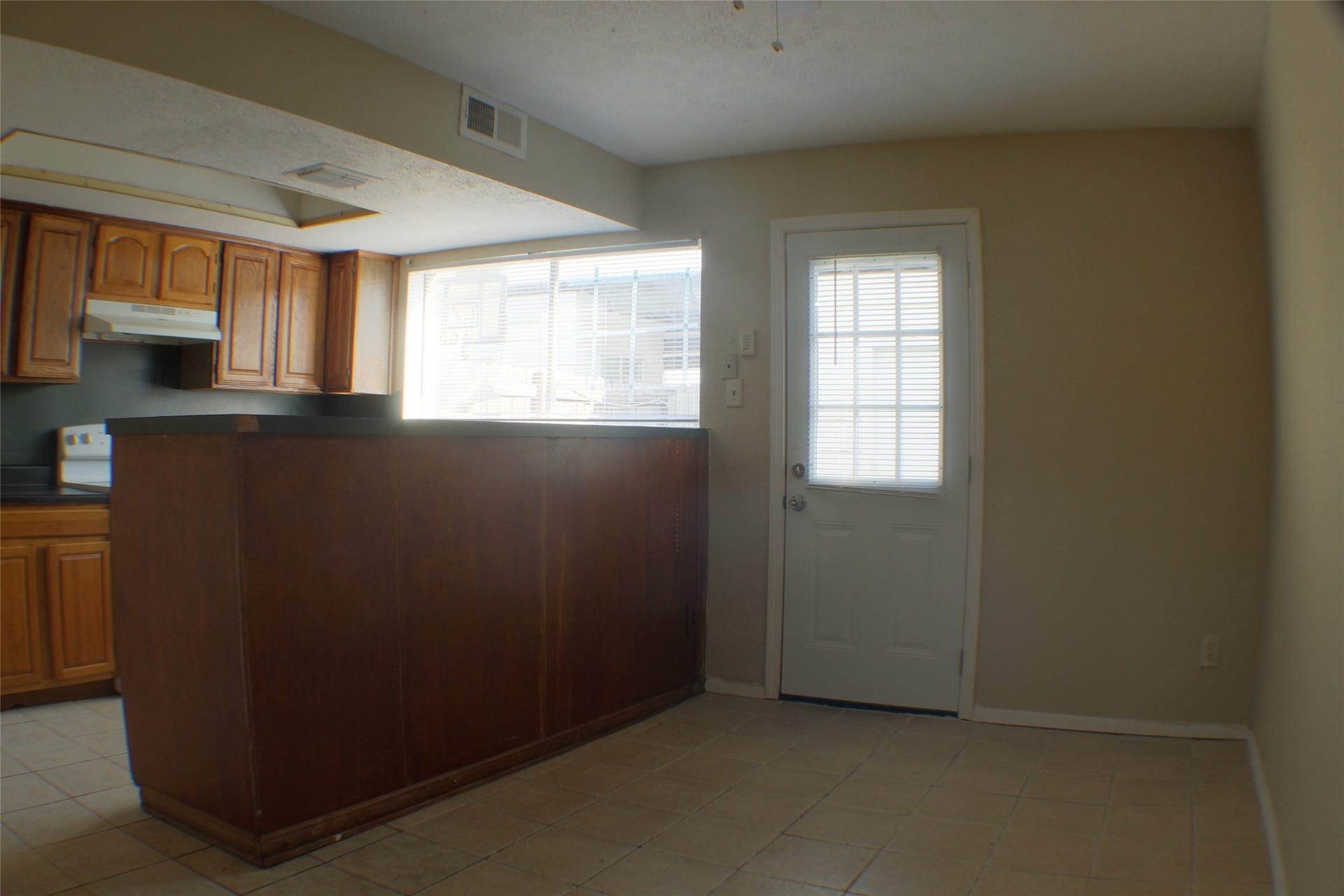 7045 Chasewood Drive, Houston, TX 77489 7045 Chasewood Drive, Houston, TX 77489