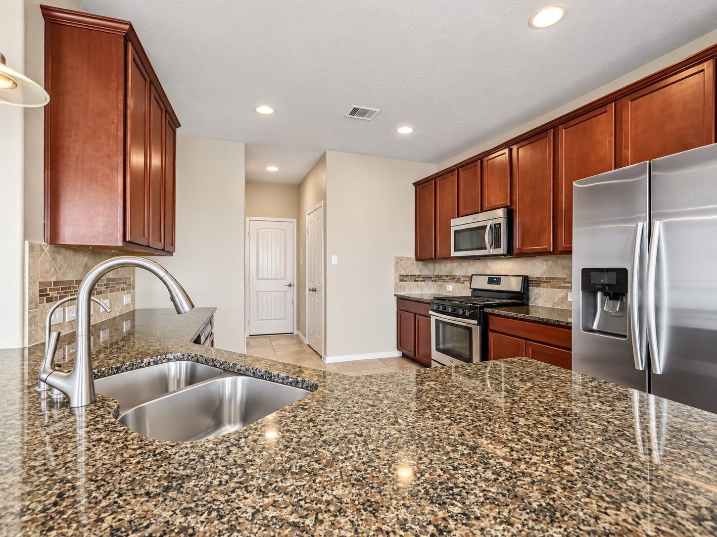 8155 Aleppo Pine Lane, Cypress, TX 77433 8155 Aleppo Pine Lane, Cypress, TX 77433