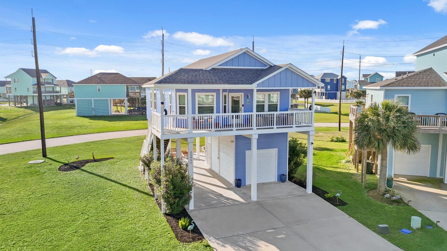 Property photo for 25011 San Simeon Court, Galveston, TX