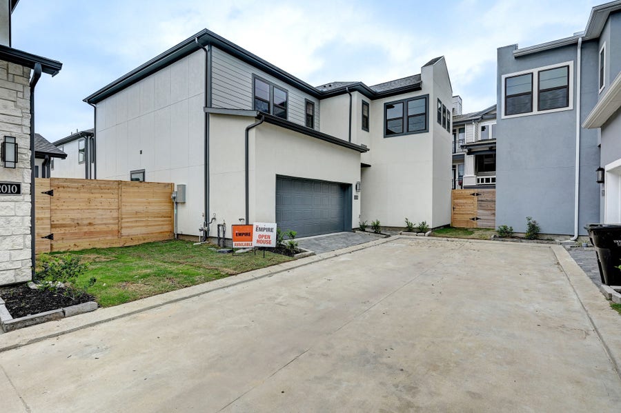 Property photo for 12008 Royal Oaks Banner Way, Houston, TX