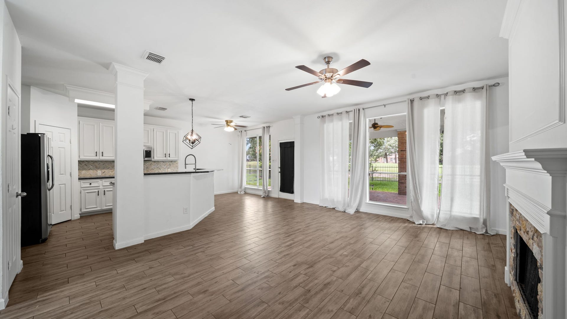 8107 Trophy Place Drive, Humble, TX 77346 8107 Trophy Place Drive, Humble, TX 77346