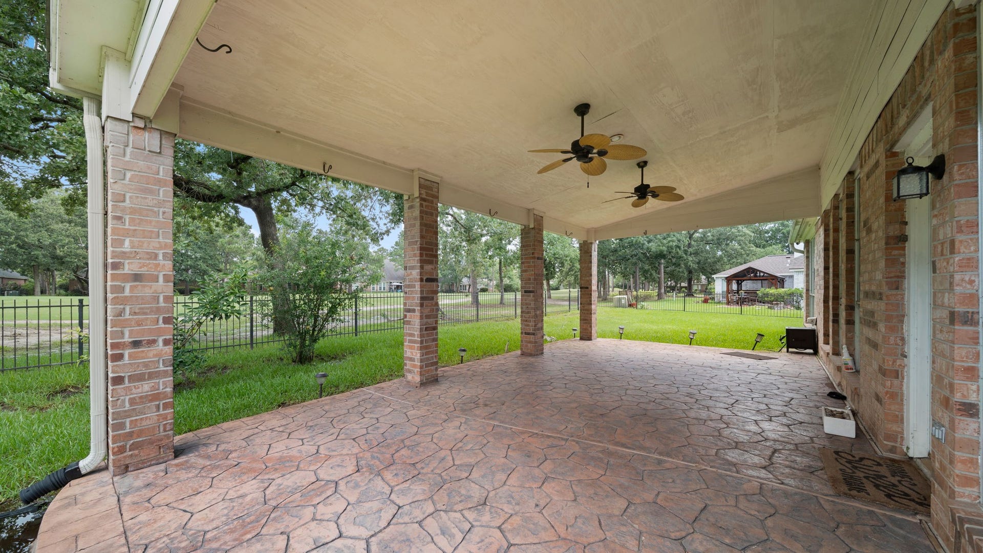 8107 Trophy Place Drive, Humble, TX 77346 8107 Trophy Place Drive, Humble, TX 77346