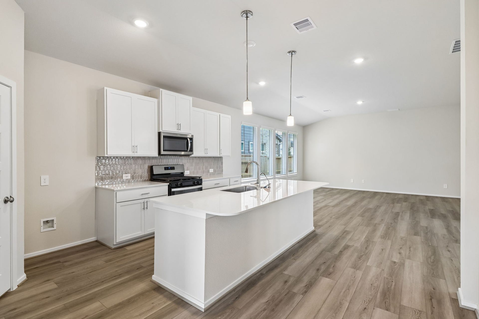 31023 De La Guerra Street, Huffman, TX 77336 31023 De La Guerra Street, Huffman, TX 77336
