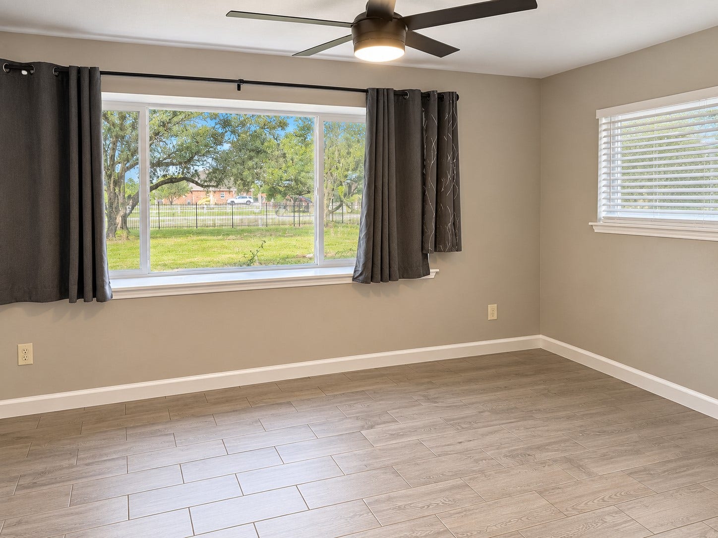 1103 County Road 281, Alvin, TX 77511 1 bedroom