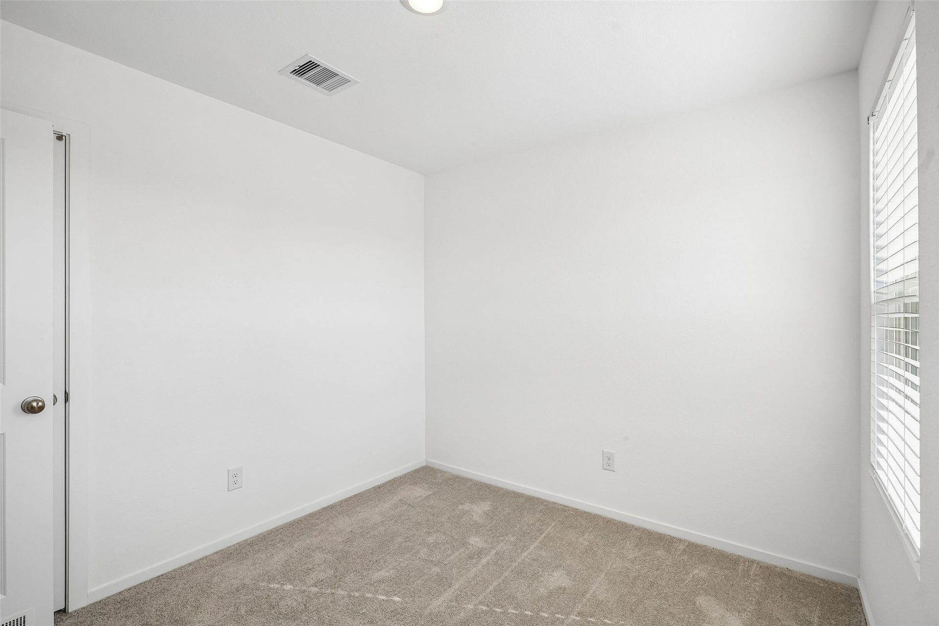 18271 Via Aurelia Drive, New Caney, TX 77357 18271 Via Aurelia Drive, New Caney, TX 77357