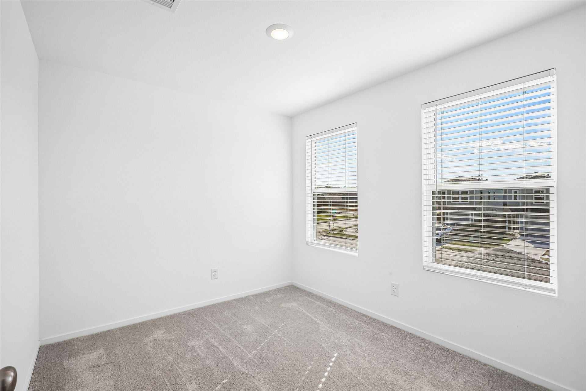 18271 Via Aurelia Drive, New Caney, TX 77357 18271 Via Aurelia Drive, New Caney, TX 77357