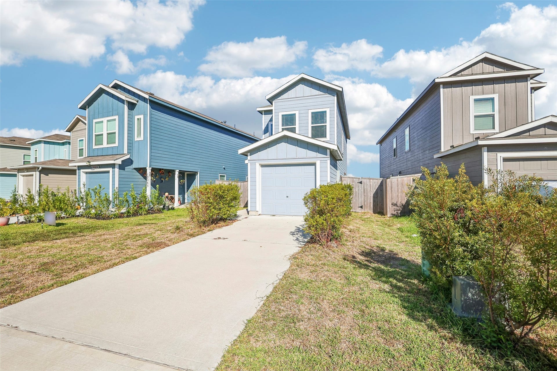 18271 Via Aurelia Drive, New Caney, TX 77357 18271 Via Aurelia Drive, New Caney, TX 77357
