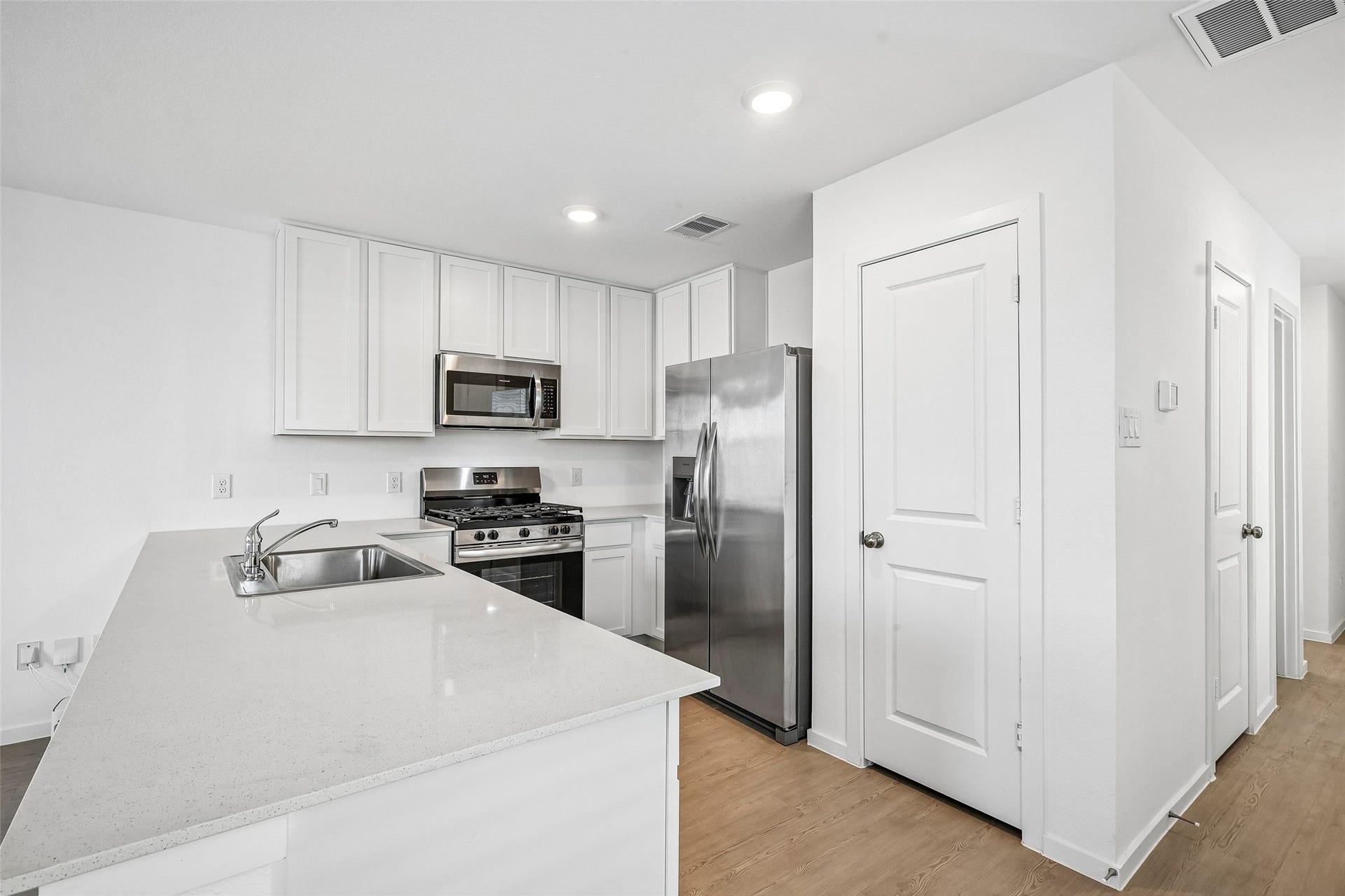 18271 Via Aurelia Drive, New Caney, TX 77357 18271 Via Aurelia Drive, New Caney, TX 77357