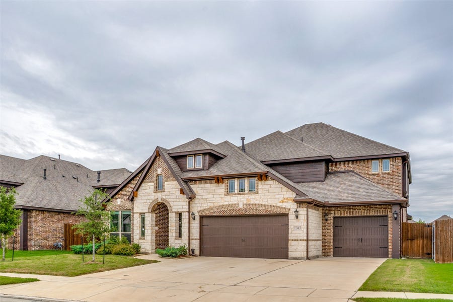 Property photo for 1945 Cedarwood Drive, Glenn Heights, TX