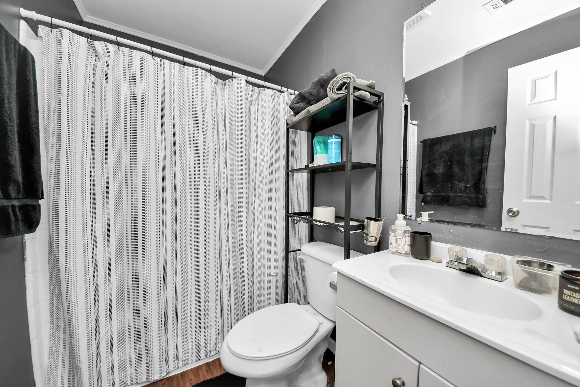 1074 South Lane, #A-B, Houston, TX 77088 1074 South Lane, #A-B, Houston, TX 77088