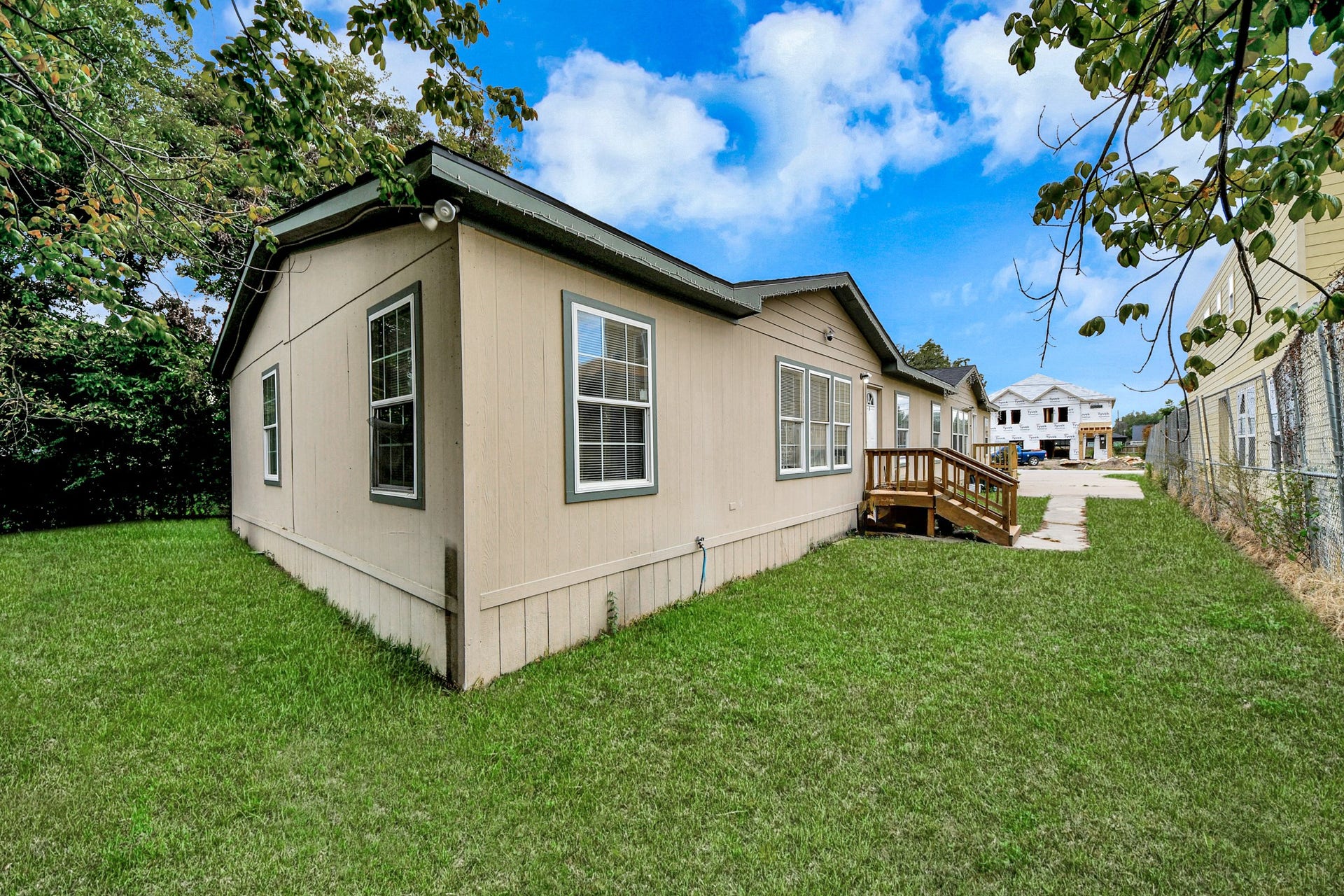 1074 South Lane, #A-B, Houston, TX 77088 1074 South Lane, #A-B, Houston, TX 77088
