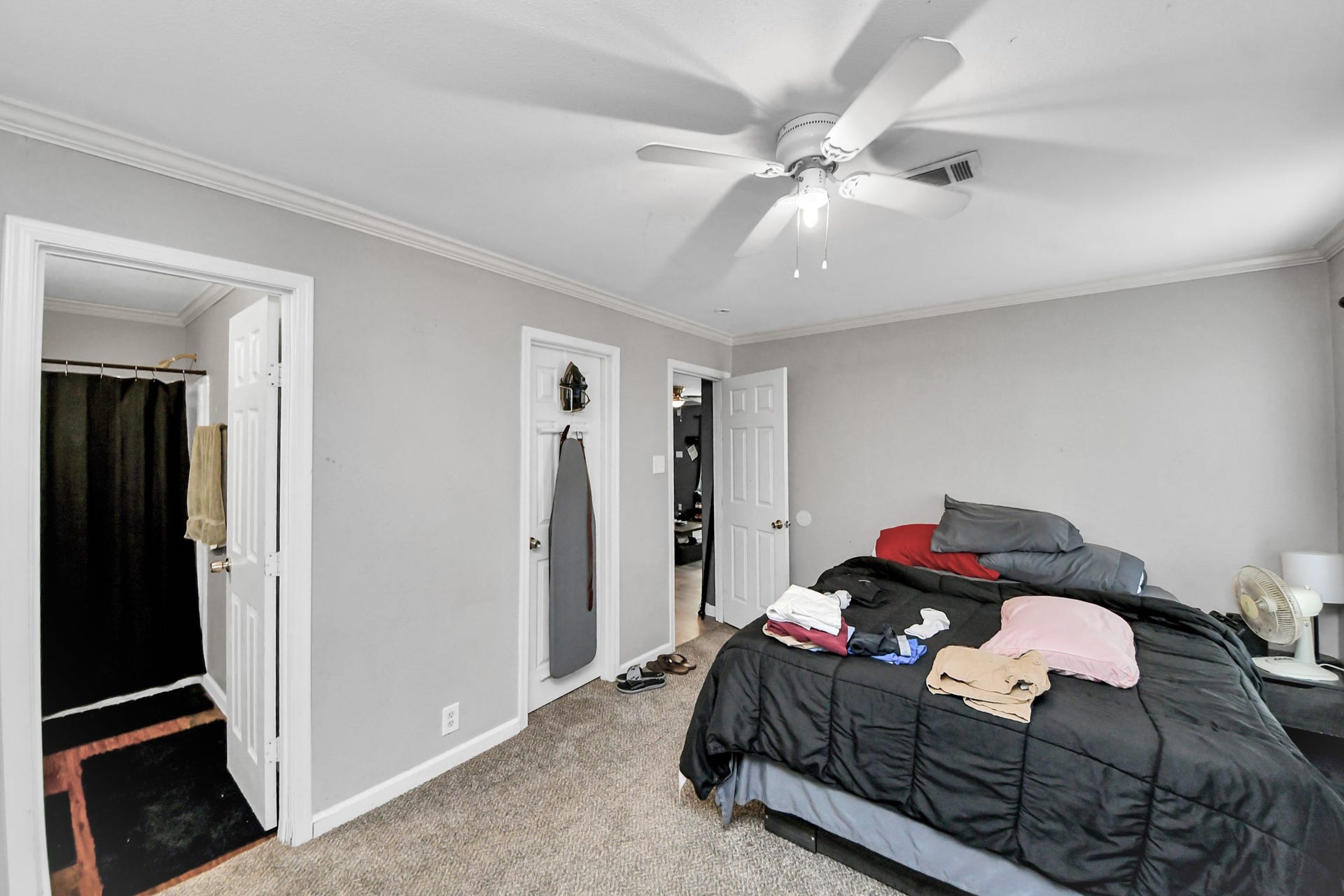 1074 South Lane, #A-B, Houston, TX 77088 1074 South Lane, #A-B, Houston, TX 77088
