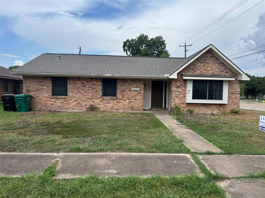 Property photo for 803 Shawnee Street, Houston, TX