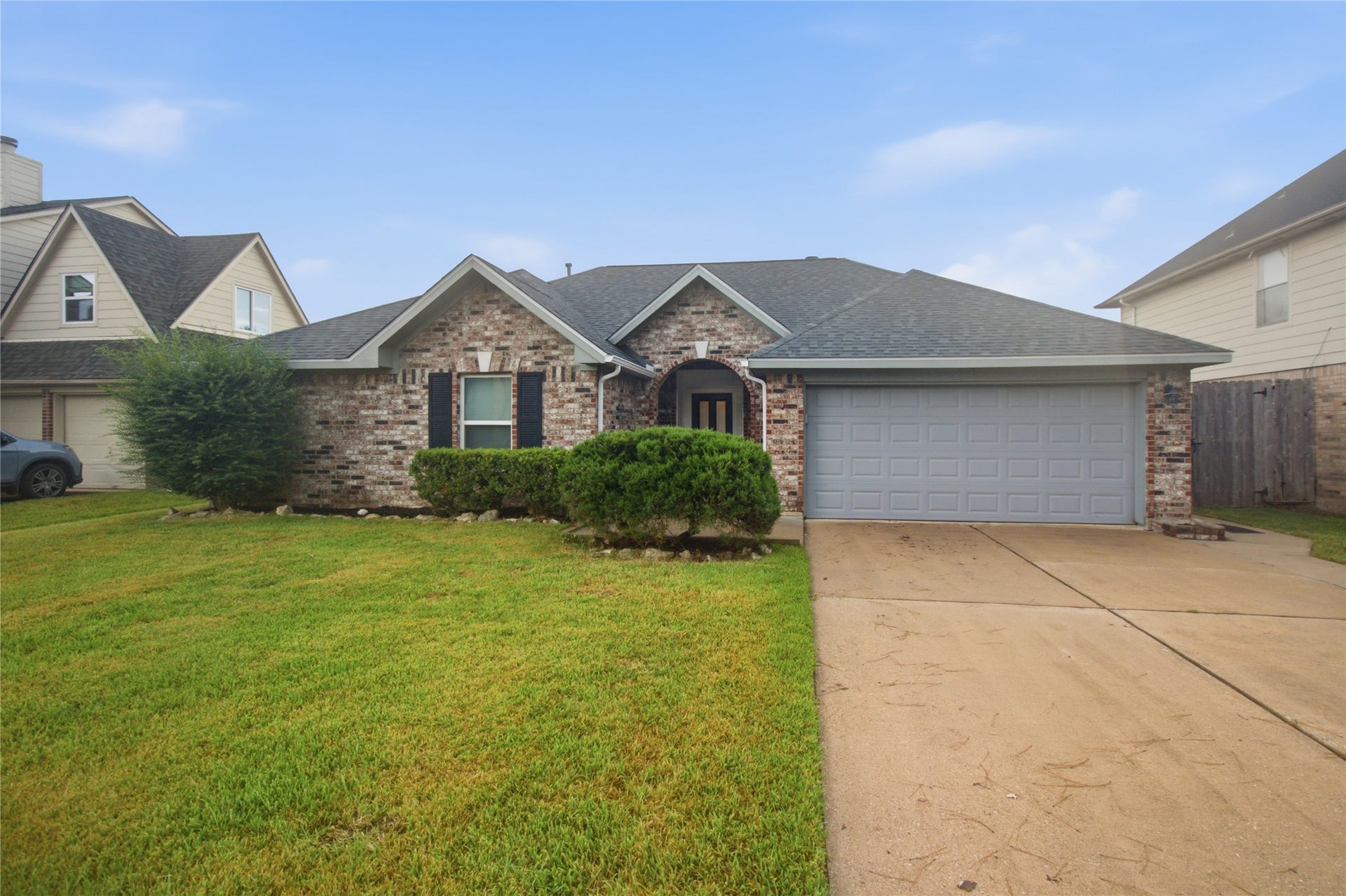 Welcome to 4527 Ireland Ln!