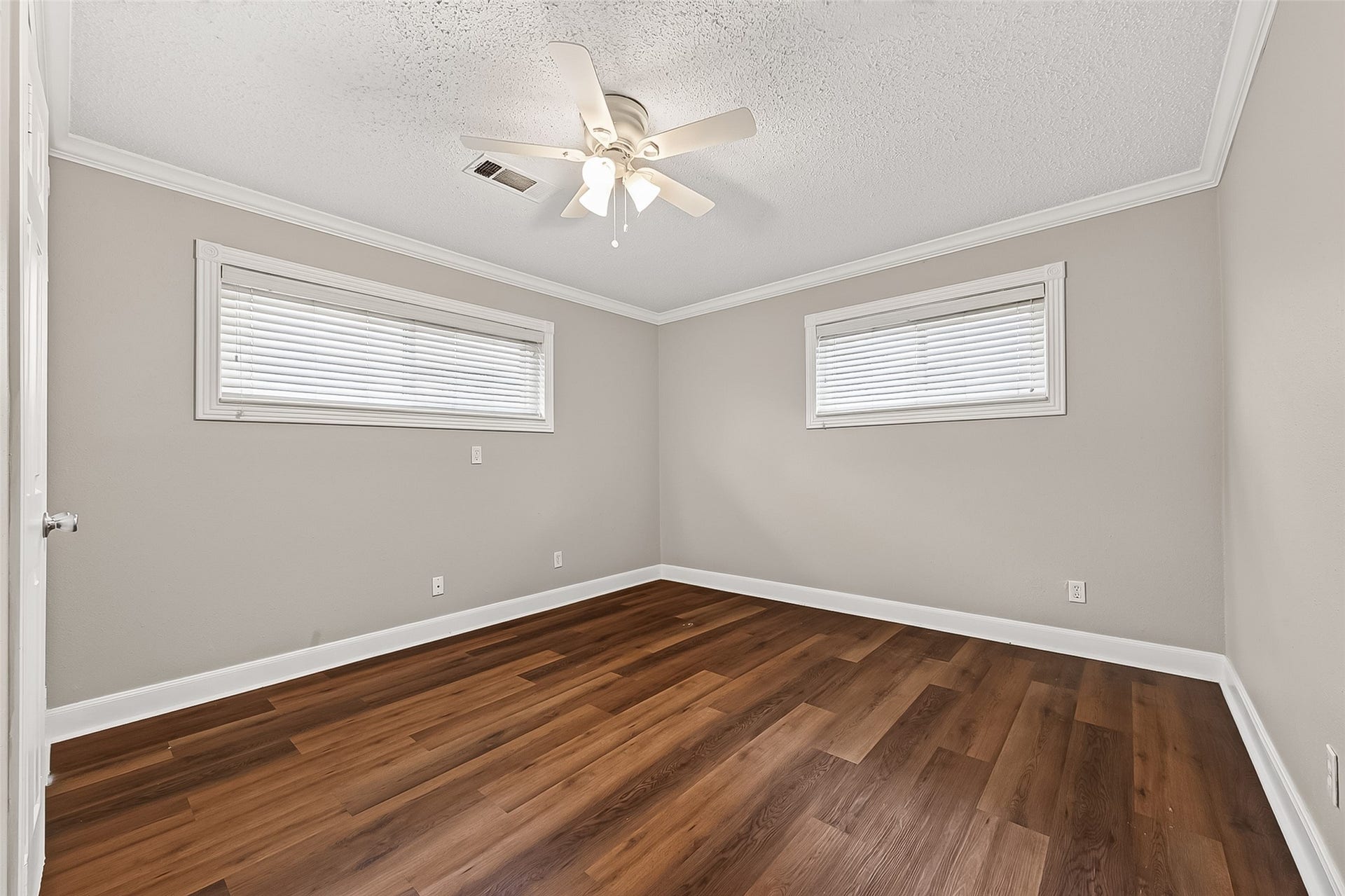 4727 Merwin Street, #A, Houston, TX 77027 Bedroom #2 is light and bright!