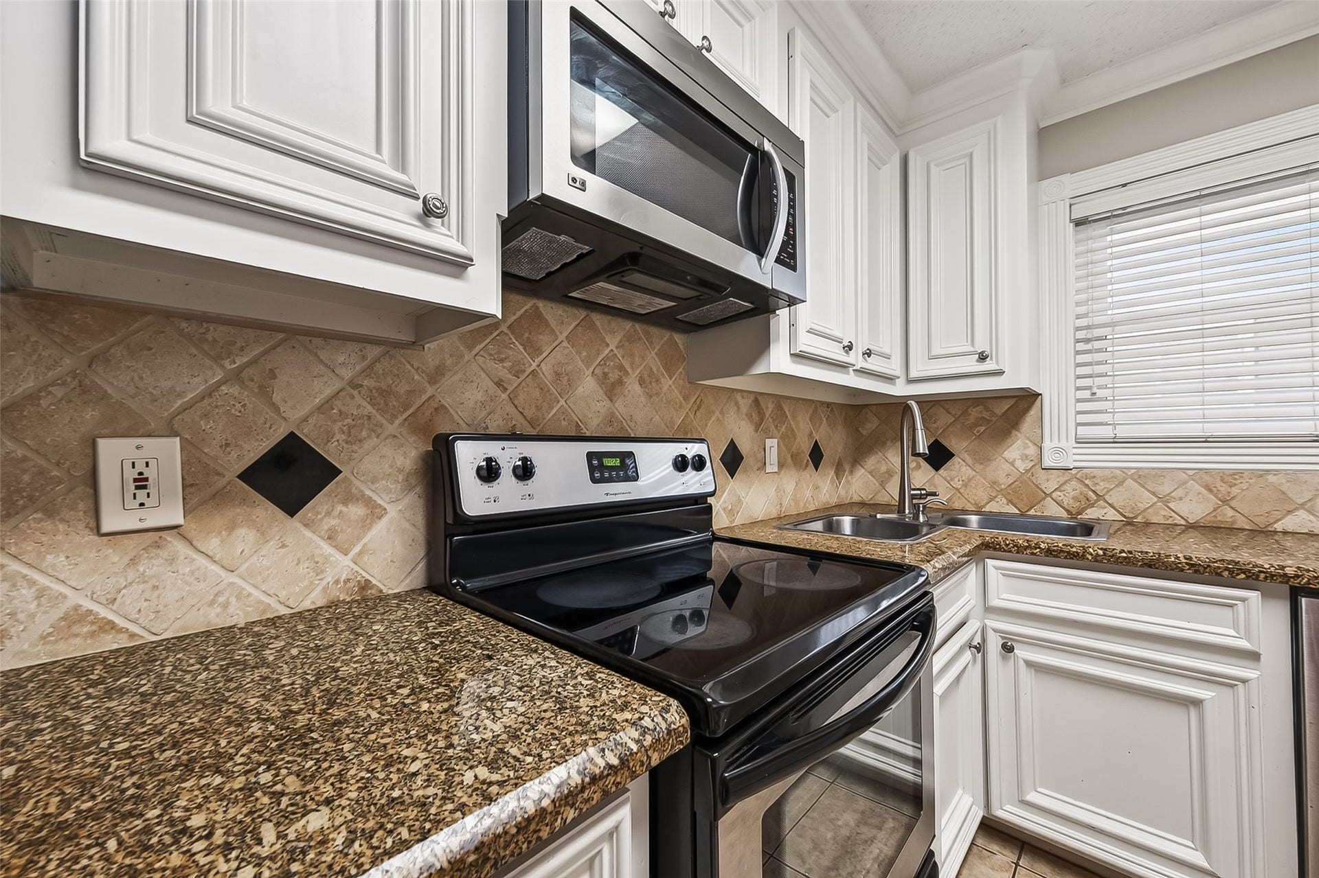 4727 Merwin Street, #A, Houston, TX 77027 4727 Merwin Street, #A, Houston, TX 77027