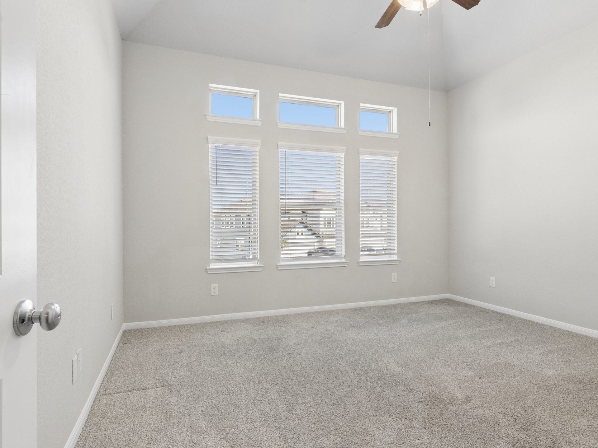 5516 Clarendon Hills Court, Pasadena, TX 77505