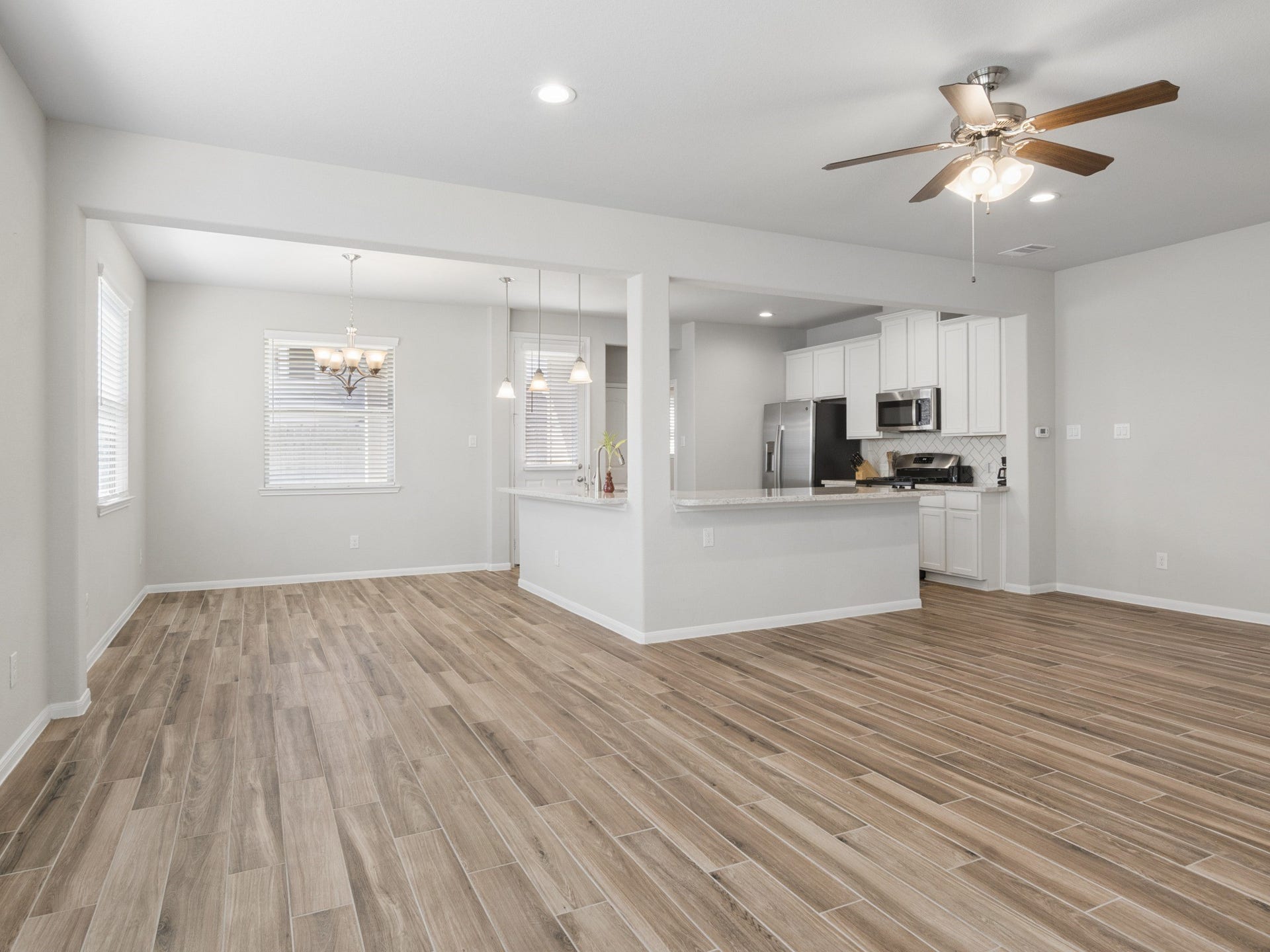 5516 Clarendon Hills Court, Pasadena, TX 77505